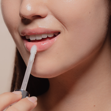 Load image into Gallery viewer, KB Cosmetics Extreme Lip Shine